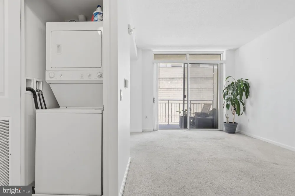 930 WAYNE AVENUE #201 Silver Spring, MD 20910