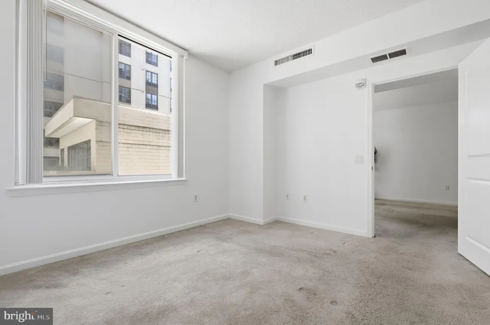 930 WAYNE AVENUE #201 Silver Spring, MD 20910