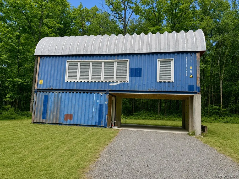 40 Pioneer Road Gardiner, NY 12525