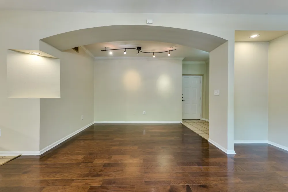 9525 Capital Of Texas Highway #414 Austin, TX 78759