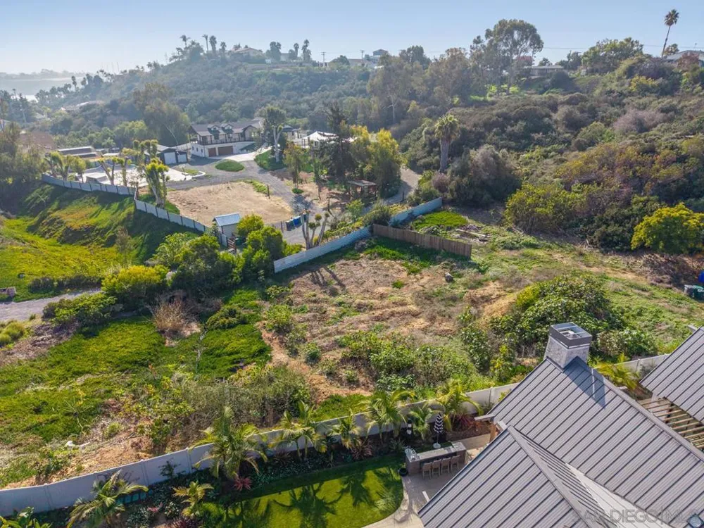 4269 Hillside Dr Carlsbad, CA 92008