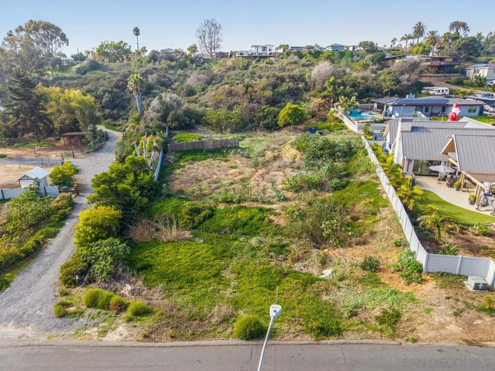 4269 Hillside Dr Carlsbad, CA 92008