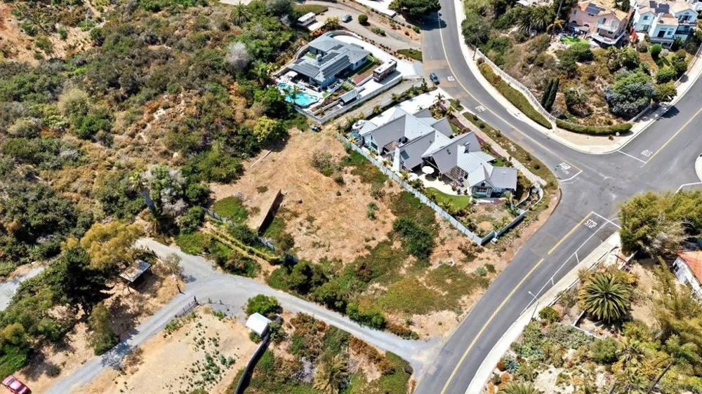 4269 Hillside Dr Carlsbad, CA 92008