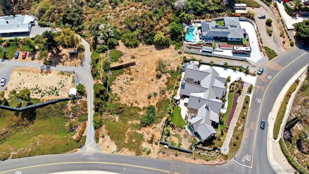 4269 Hillside Dr Carlsbad, CA 92008