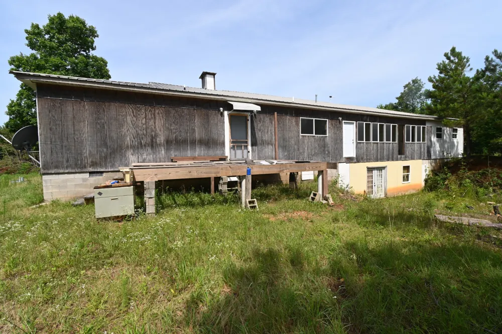 7170 Rockhouse Rd Linden, TN 37096