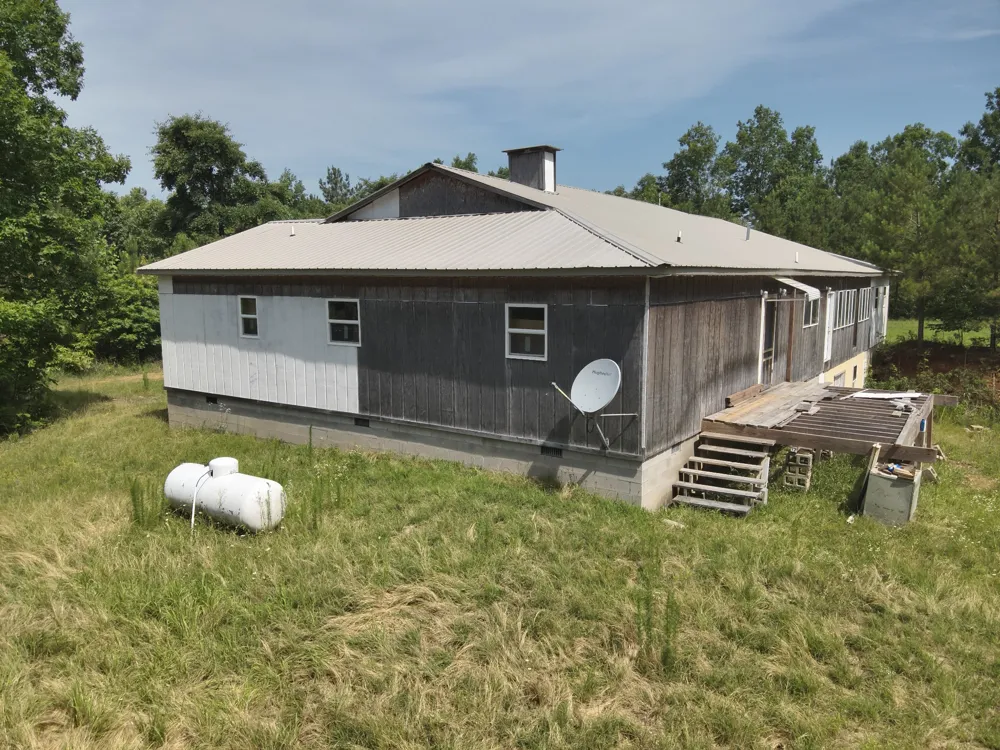 7170 Rockhouse Rd Linden, TN 37096