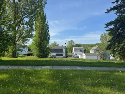 520 Summit Avenue