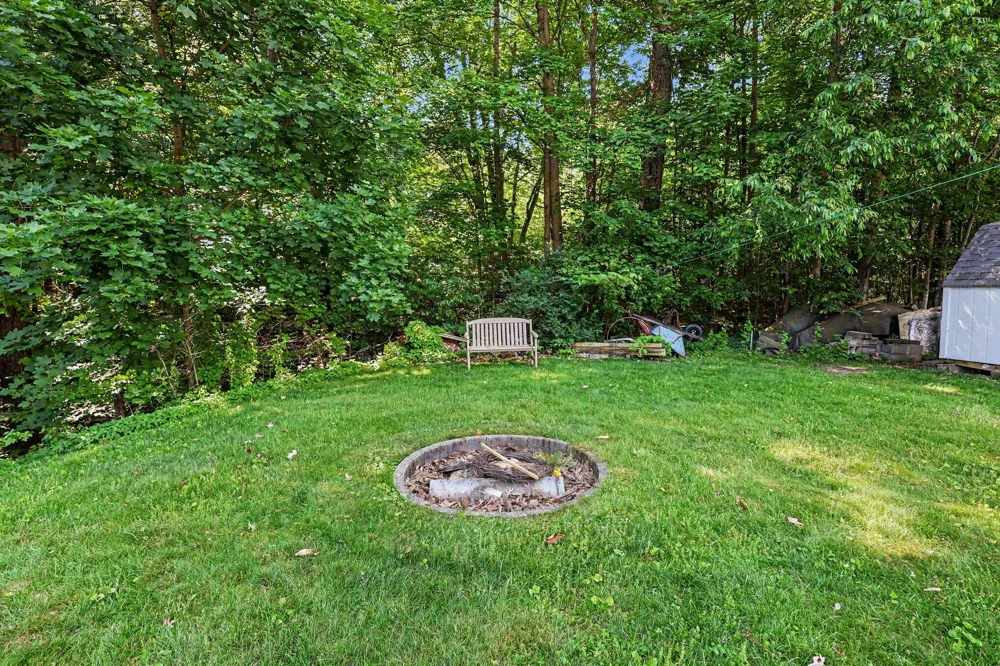 7161 E Lakeshore Drive Colfax Township, MI 49459
