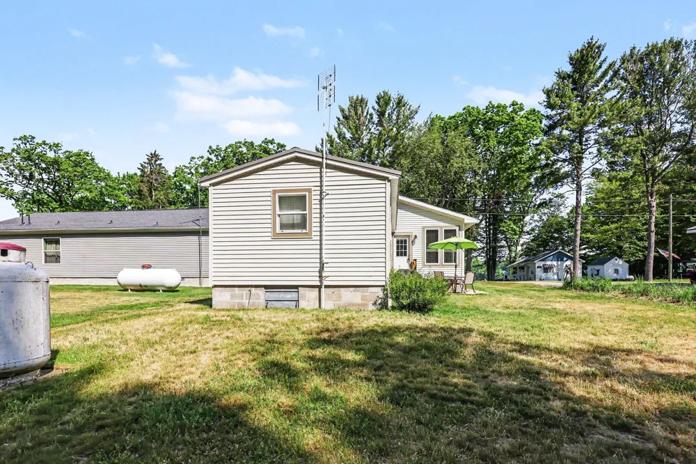 7161 E Lakeshore Drive Colfax Township, MI 49459