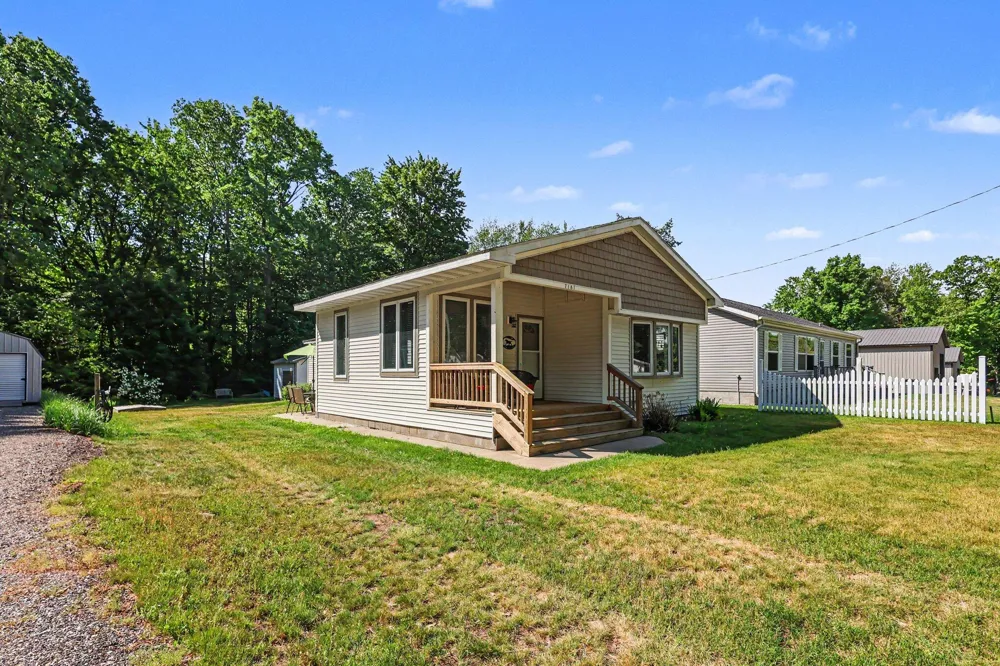 7161 E Lakeshore Drive Colfax Township, MI 49459