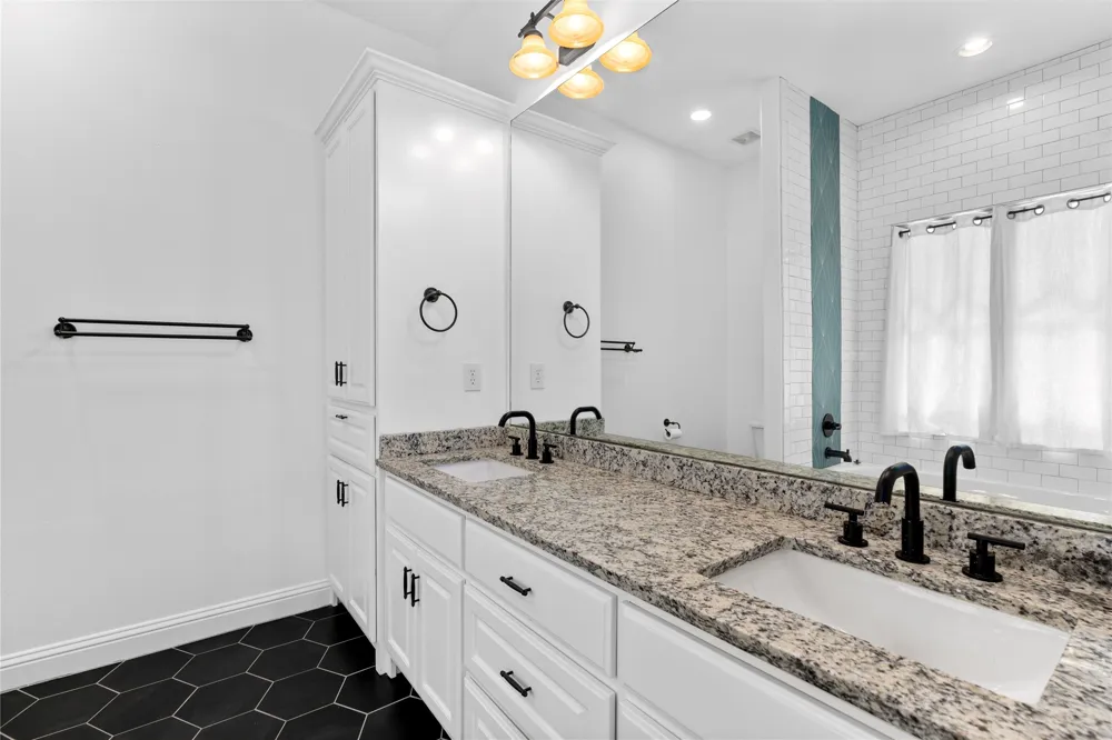 613 SPRINGS NURSERY New Braunfels, TX 78130