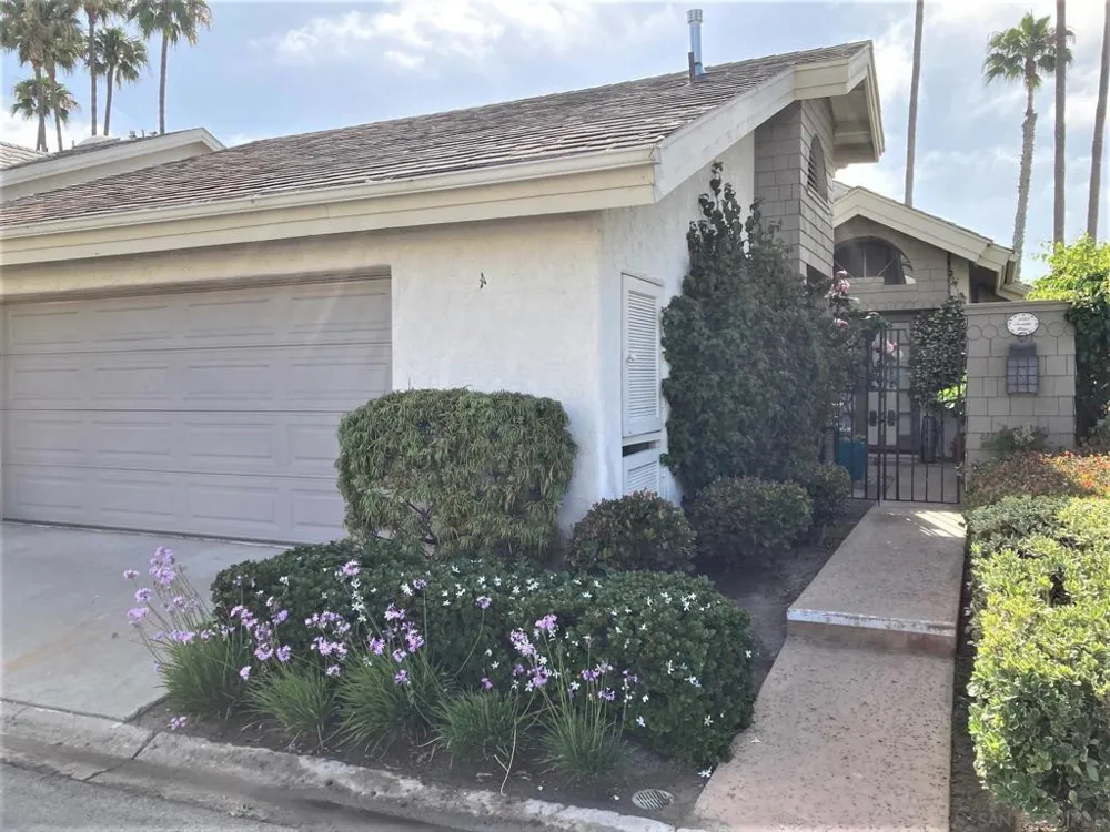4023 Avenida Brisa Rancho Santa Fe, CA 92091