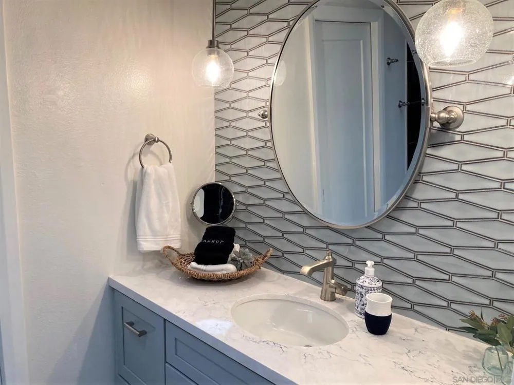 4023 Avenida Brisa Rancho Santa Fe, CA 92091