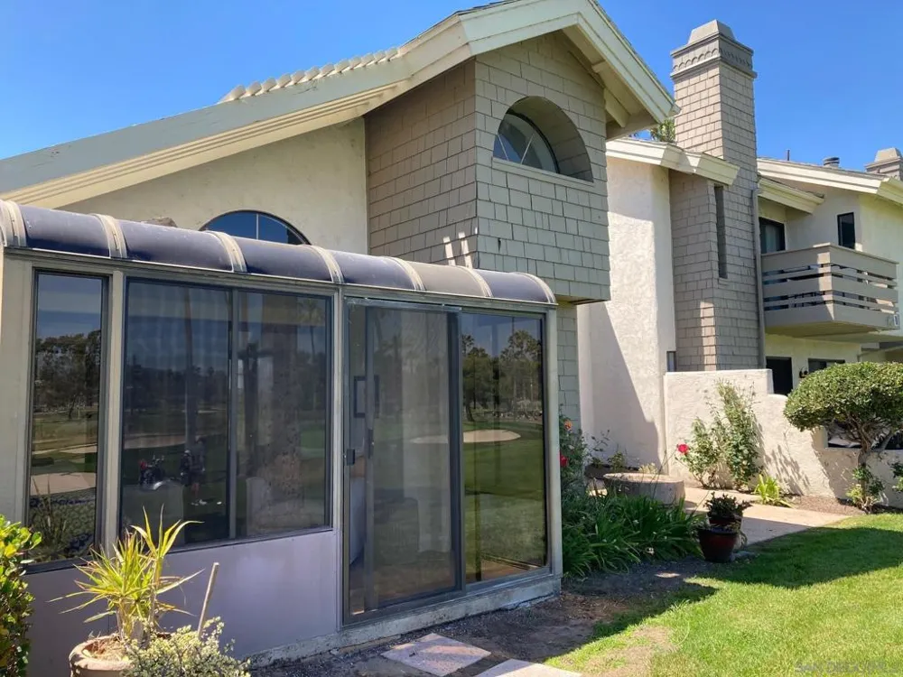 4023 Avenida Brisa Rancho Santa Fe, CA 92091