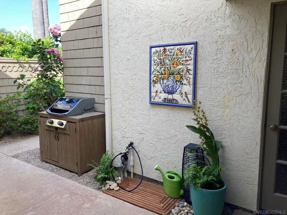 4023 Avenida Brisa Rancho Santa Fe, CA 92091