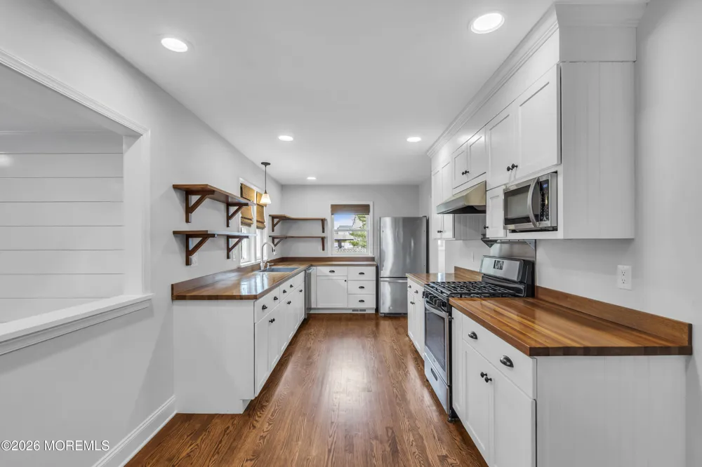 204 Curtis Avenue Point Pleasant Beach, NJ 08742