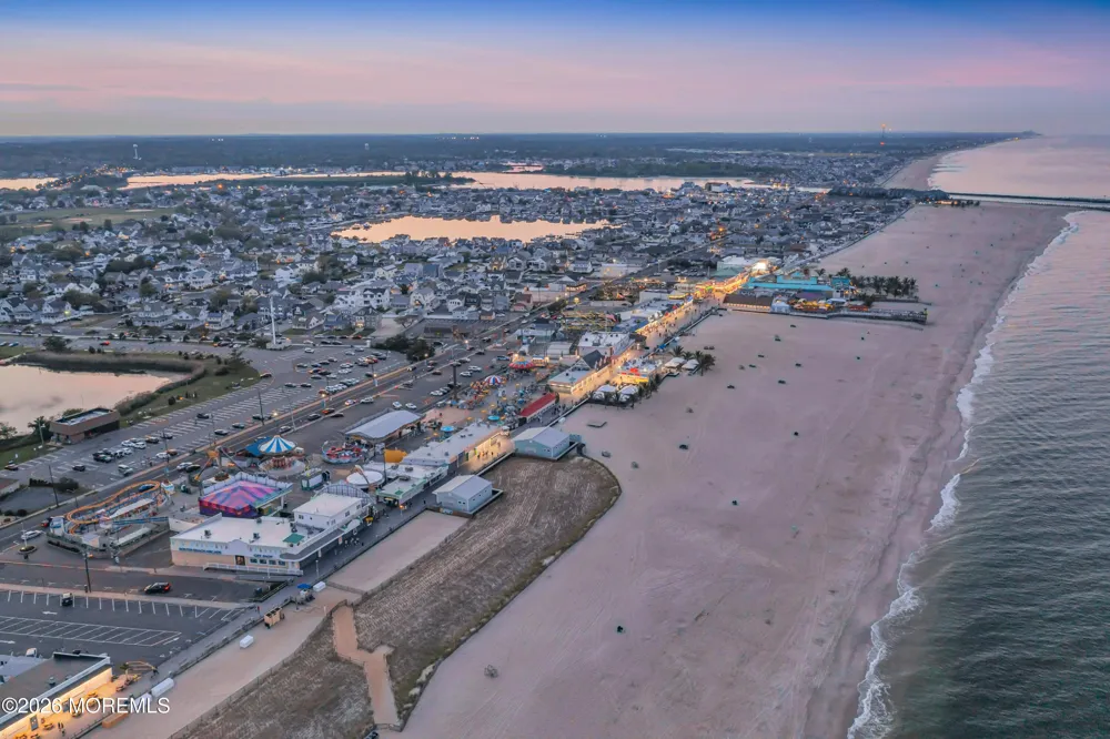 204 Curtis Avenue Point Pleasant Beach, NJ 08742