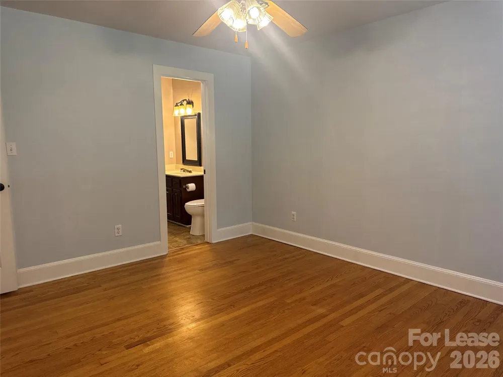 8024 Bradford Lane Denver, NC 28037