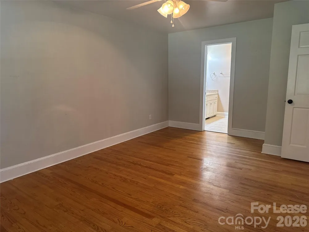 8024 Bradford Lane Denver, NC 28037