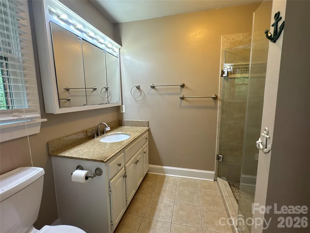 8024 Bradford Lane Denver, NC 28037