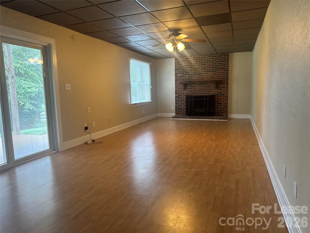 8024 Bradford Lane Denver, NC 28037