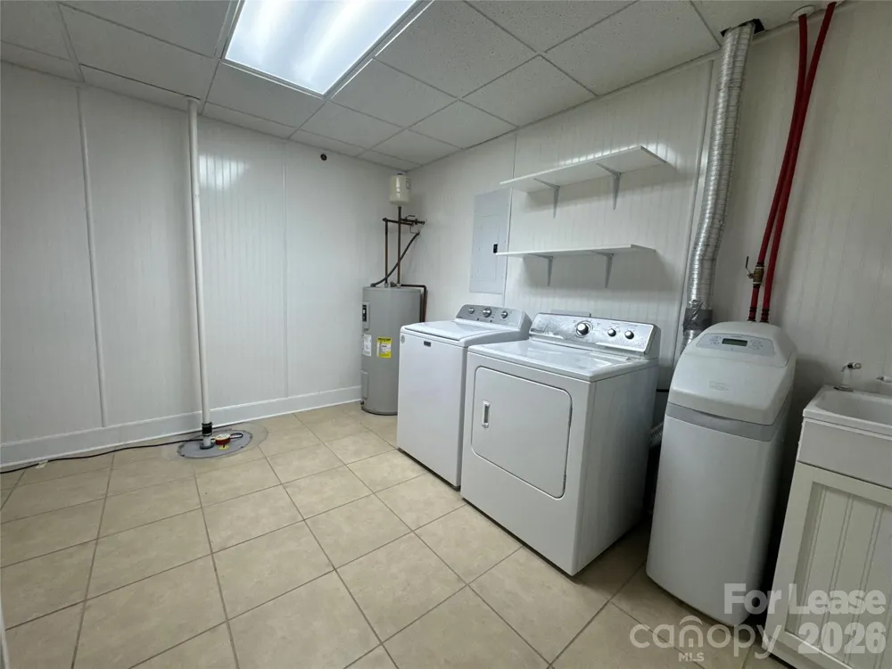 8024 Bradford Lane Denver, NC 28037