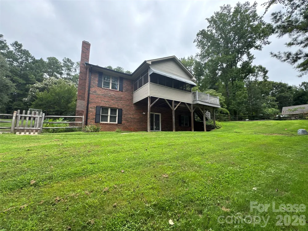 8024 Bradford Lane Denver, NC 28037