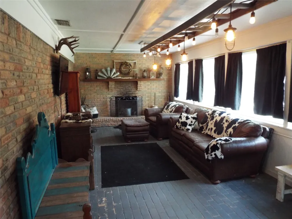 808 Shady Trail Athens, TX 75751