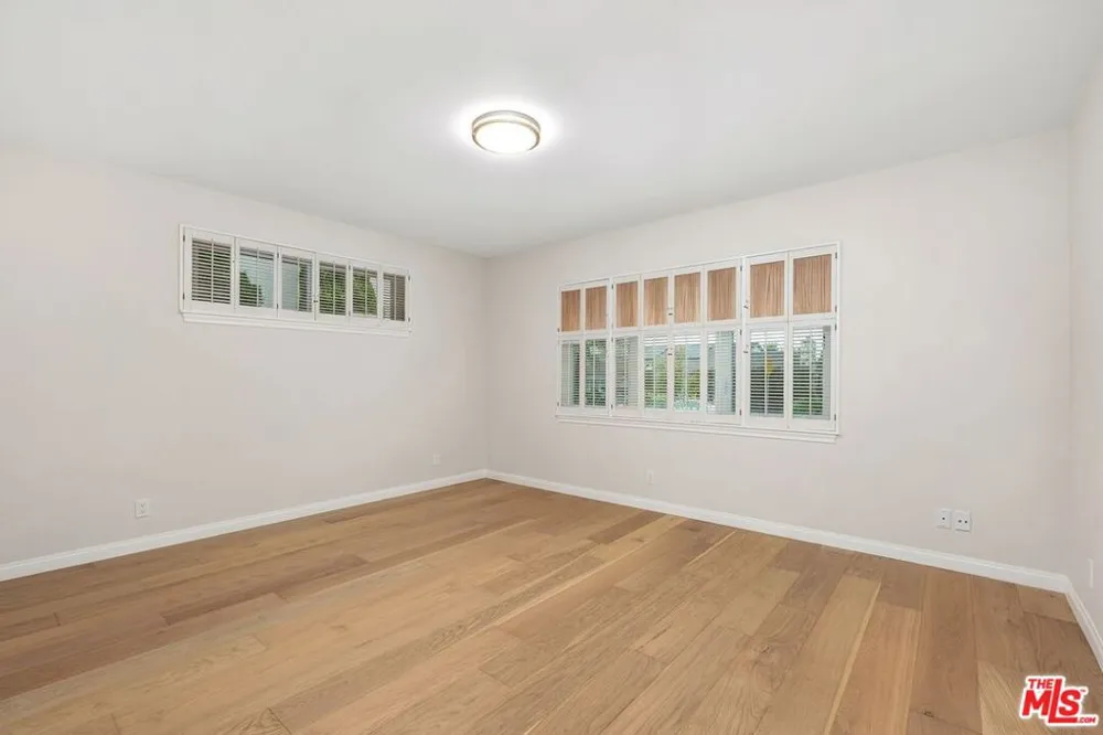 6204 S Corning Avenue Los Angeles, CA 90056