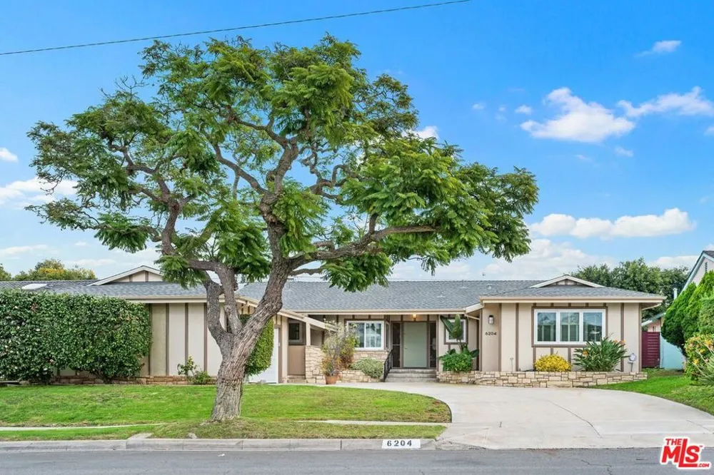 6204 S Corning Avenue Los Angeles, CA 90056