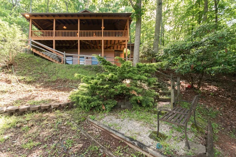 Dowdle Mountain Road Franklin, NC 28734