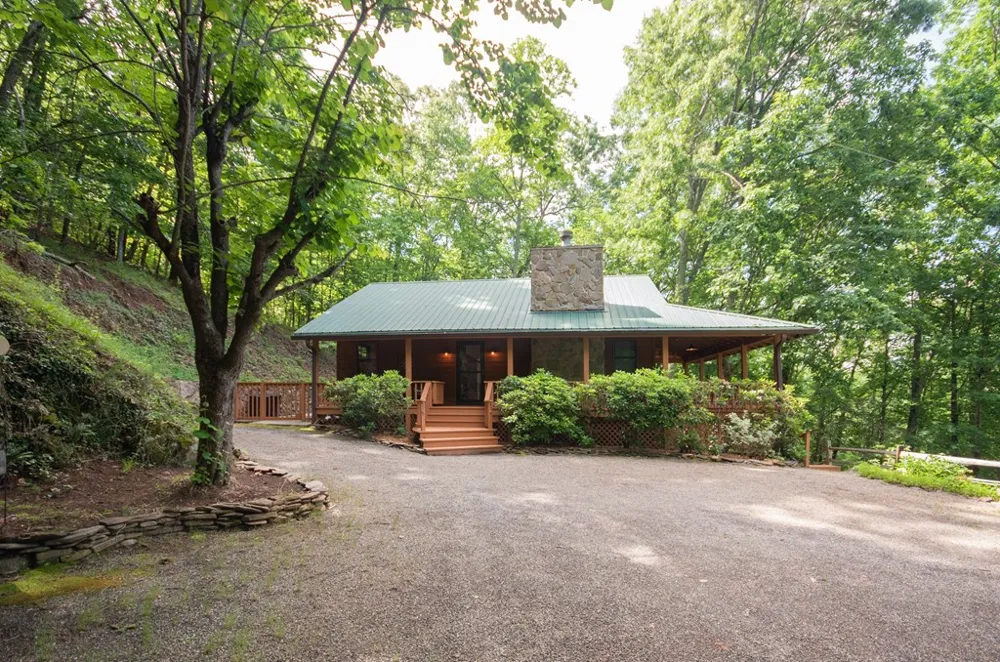 Dowdle Mountain Road Franklin, NC 28734