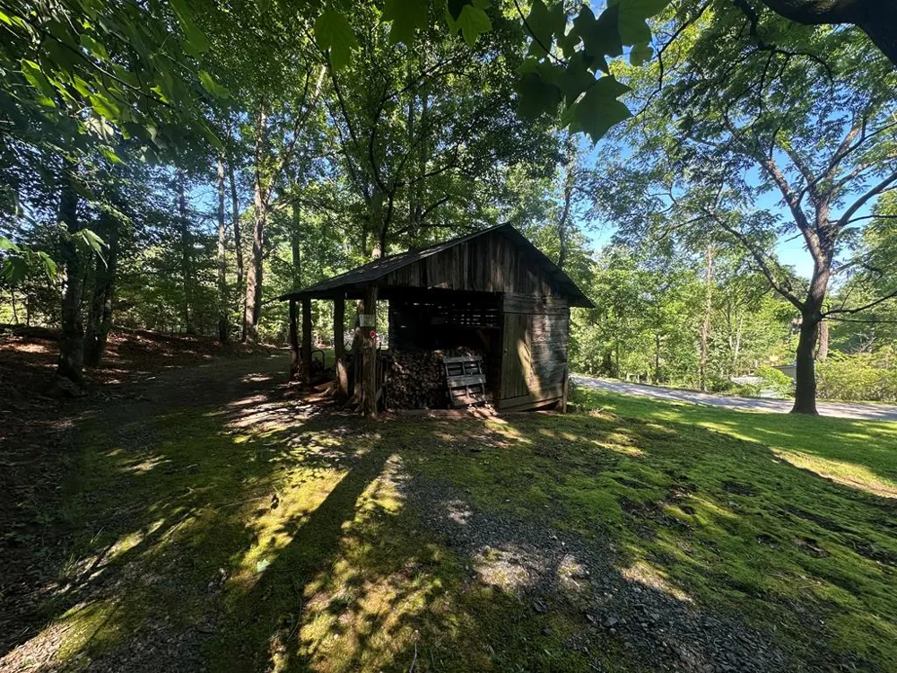 Dowdle Mountain Road Franklin, NC 28734