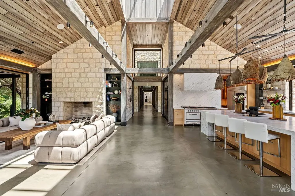 5366 Linda Lane Santa Rosa, CA 95404