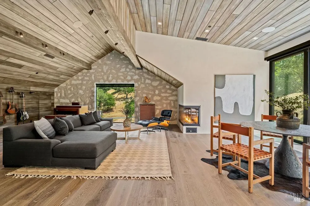 5366 Linda Lane Santa Rosa, CA 95404