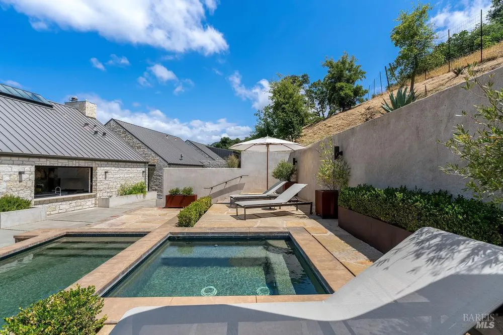 5366 Linda Lane Santa Rosa, CA 95404