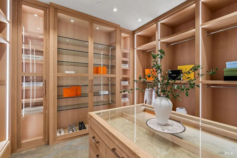 5366 Linda Lane Santa Rosa, CA 95404