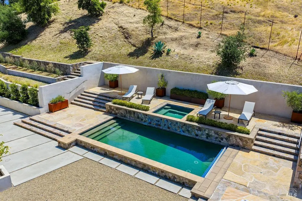 5366 Linda Lane Santa Rosa, CA 95404