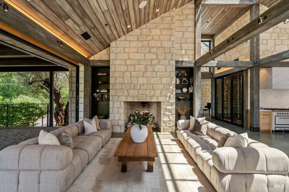 5366 Linda Lane Santa Rosa, CA 95404