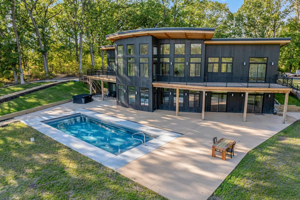 220 Robbins Road Valparaiso, IN 46385