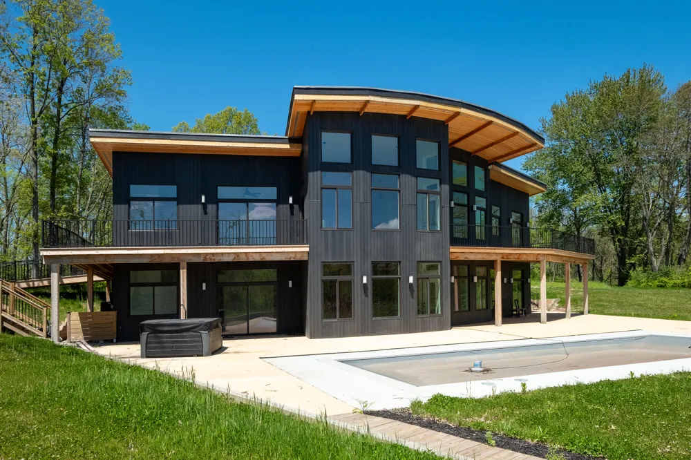 220 Robbins Road Valparaiso, IN 46385