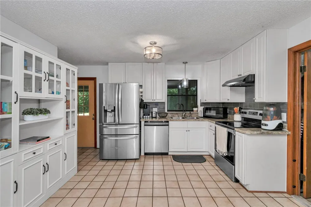 6389 E HOLLY STREET Inverness, FL 34452