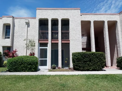 536 ORANGE DRIVE #14