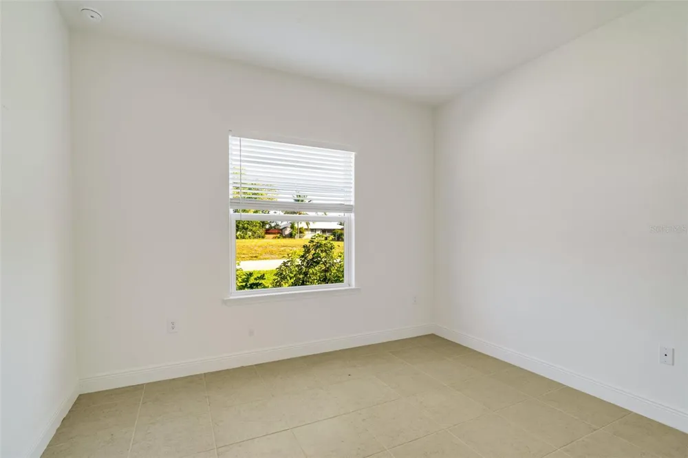 1452 SE 13TH TERRACE Cape Coral, FL 33990
