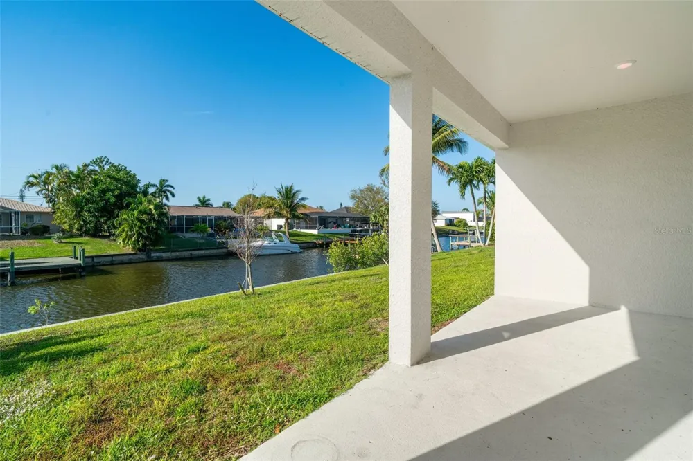 1452 SE 13TH TERRACE Cape Coral, FL 33990