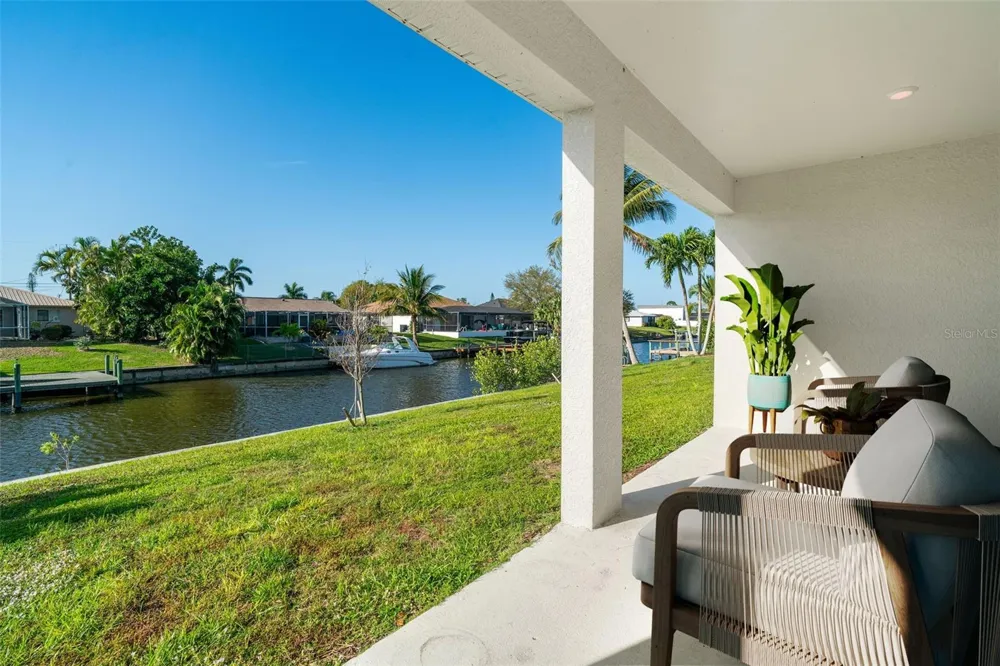 1452 SE 13TH TERRACE Cape Coral, FL 33990