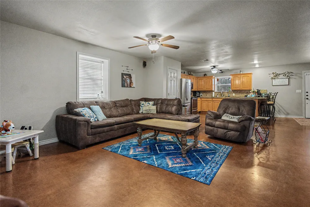 835 Wood Hollow Drive Weatherford, TX 76087