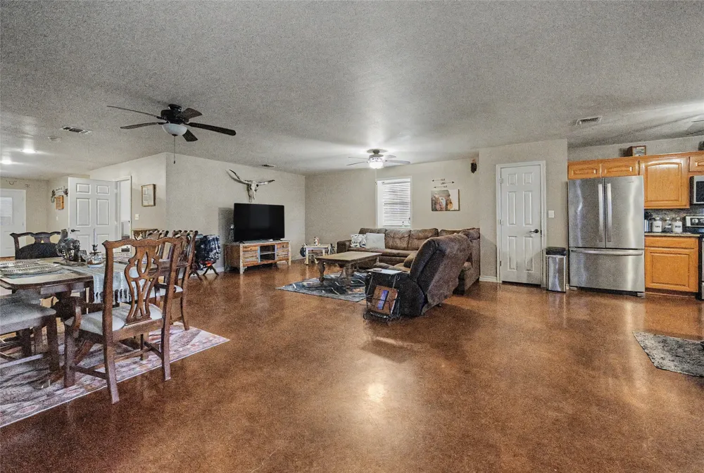 835 Wood Hollow Drive Weatherford, TX 76087