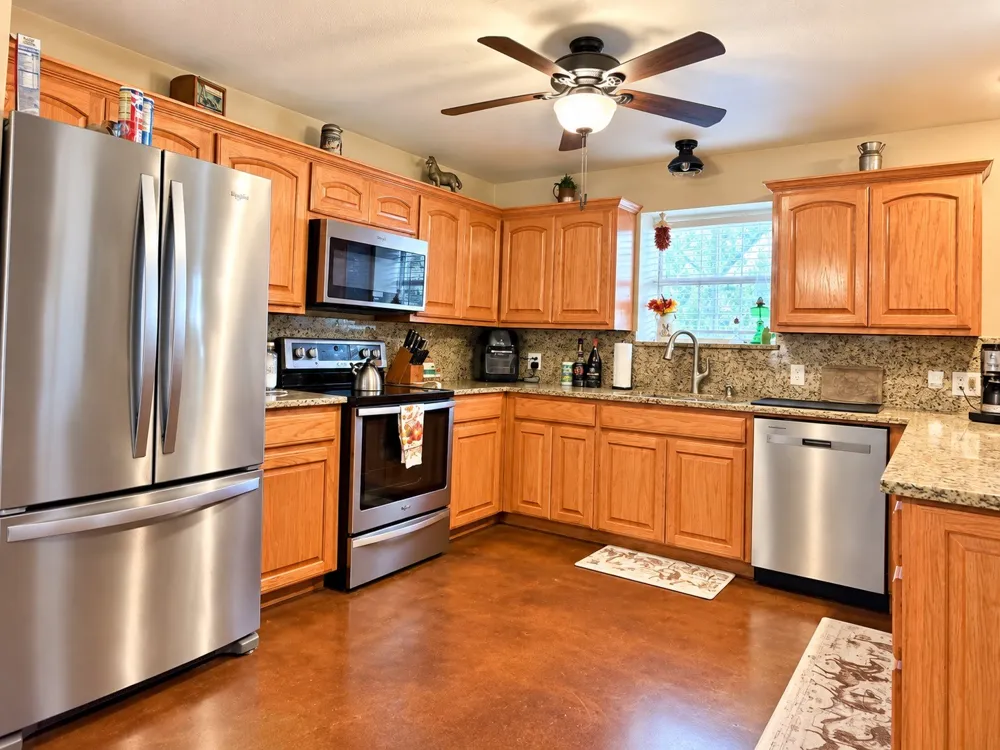835 Wood Hollow Drive Weatherford, TX 76087