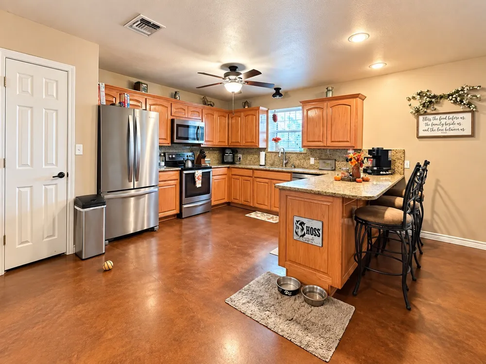 835 Wood Hollow Drive Weatherford, TX 76087